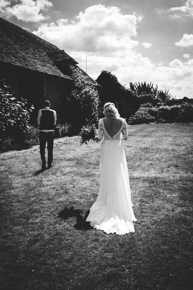 FUN USK CASTLE WEDDING PHOTOGRAPHY WALES 029 FUN USK CASTLE WEDDING PHOTOGRAPHY WALES 029